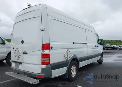 2011 Mercedes-Benz Sprinter 2500 High Roof from USA, damaged, VIN WD3PE8CB2B5574711